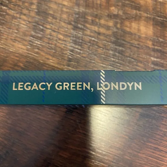 Red Aspen Nail Dashes Shop - Picture 10 of 16